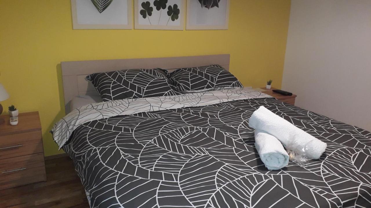 Studio Hana Novi Sad Esterno foto